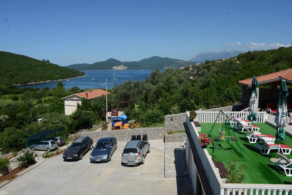 טיווט Apartments Vila Lazarevic מראה חיצוני תמונה