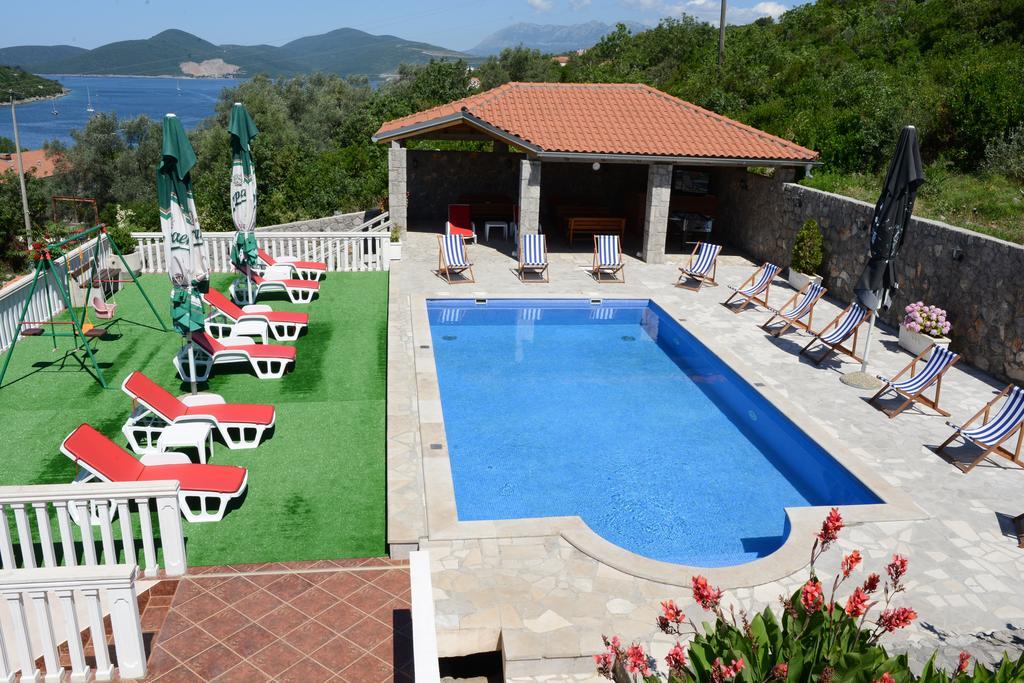 טיווט Apartments Vila Lazarevic מראה חיצוני תמונה