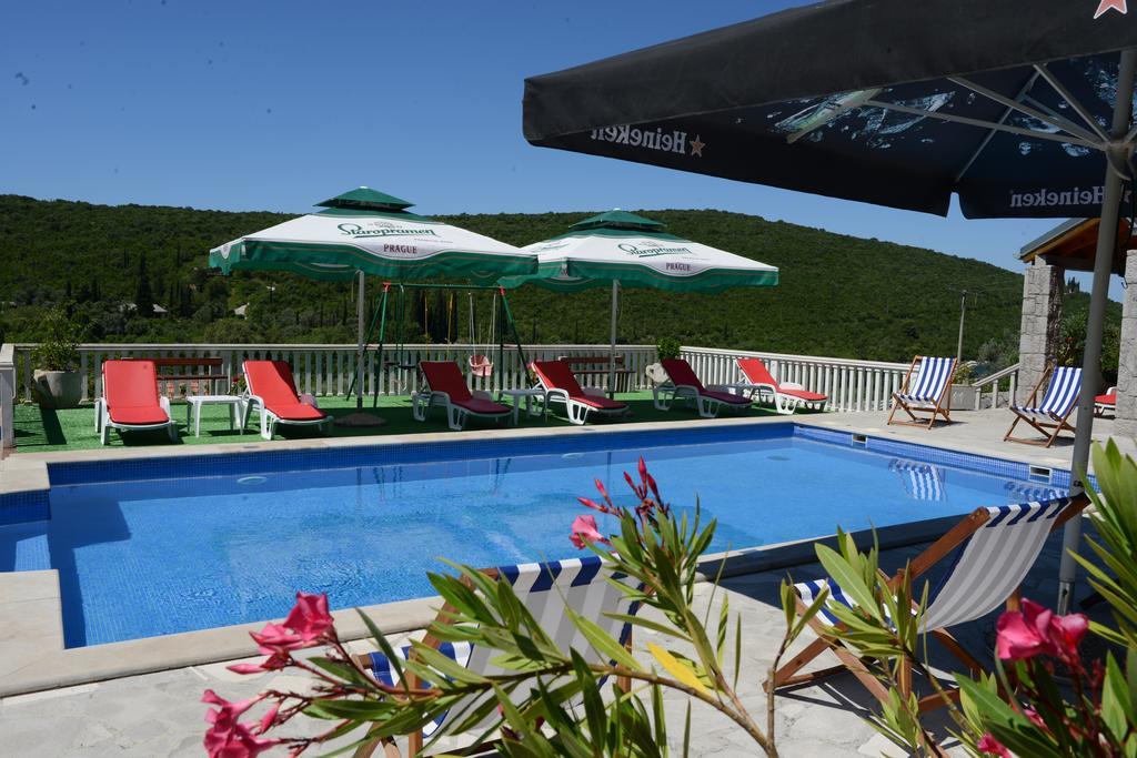 טיווט Apartments Vila Lazarevic מראה חיצוני תמונה