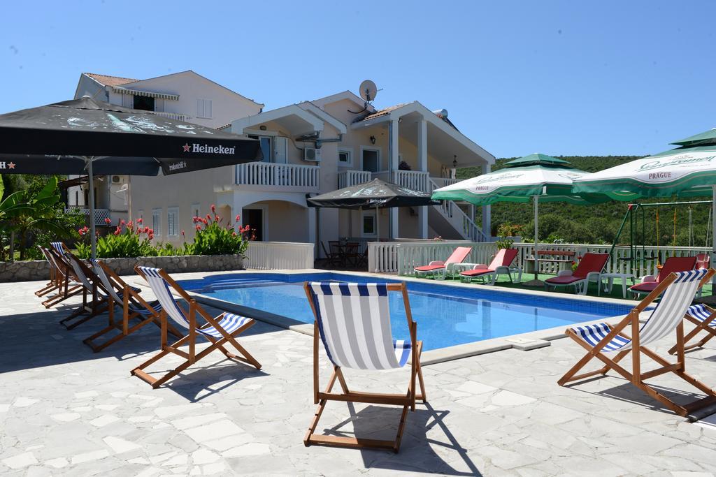 טיווט Apartments Vila Lazarevic מראה חיצוני תמונה