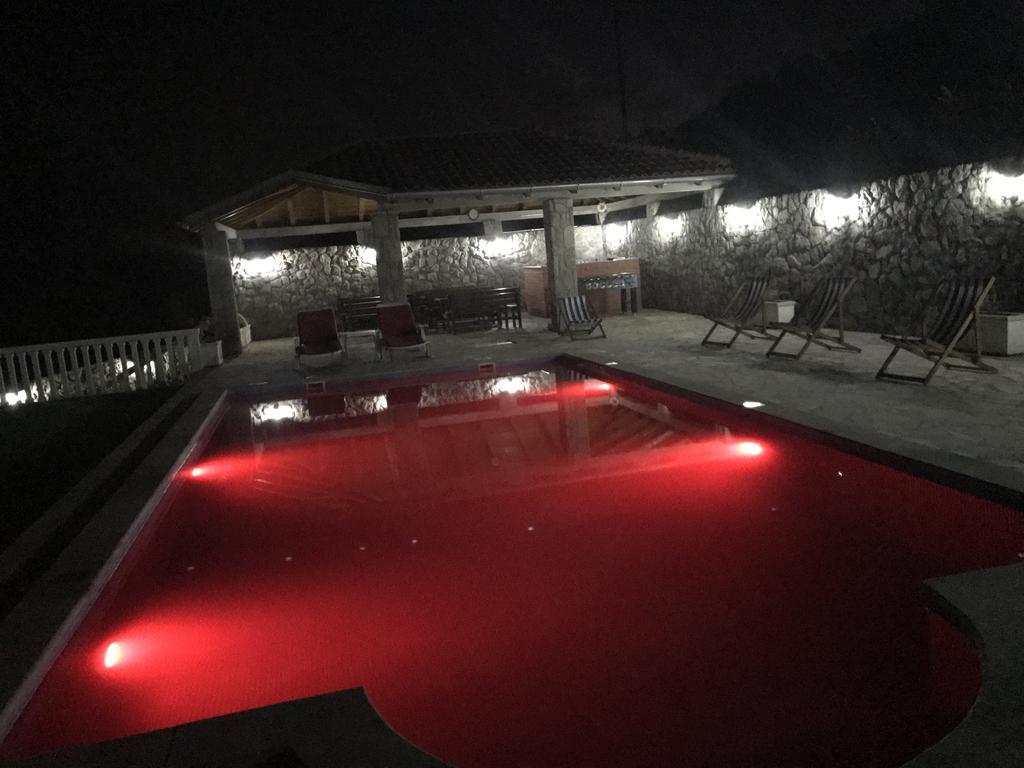 טיווט Apartments Vila Lazarevic מראה חיצוני תמונה