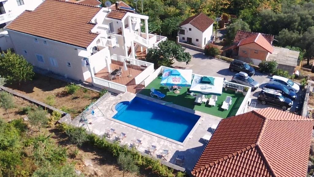 טיווט Apartments Vila Lazarevic מראה חיצוני תמונה